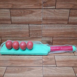 Cricket Bat & Balls set for Kids Plastic Material - Random Multicolor - Art# SS-Plastic-1B+4B-STCBt-0001